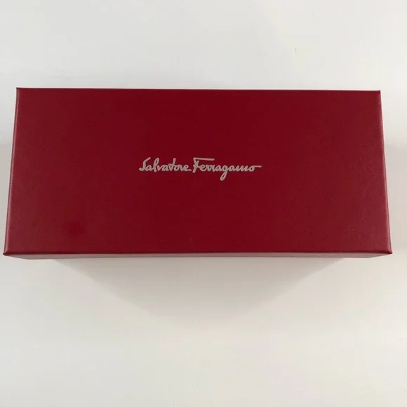Salvatore Ferragamo Authentic Women’s Bordeaux Oversized Sunglasses ~ Brand New! - Picture 2 of 9